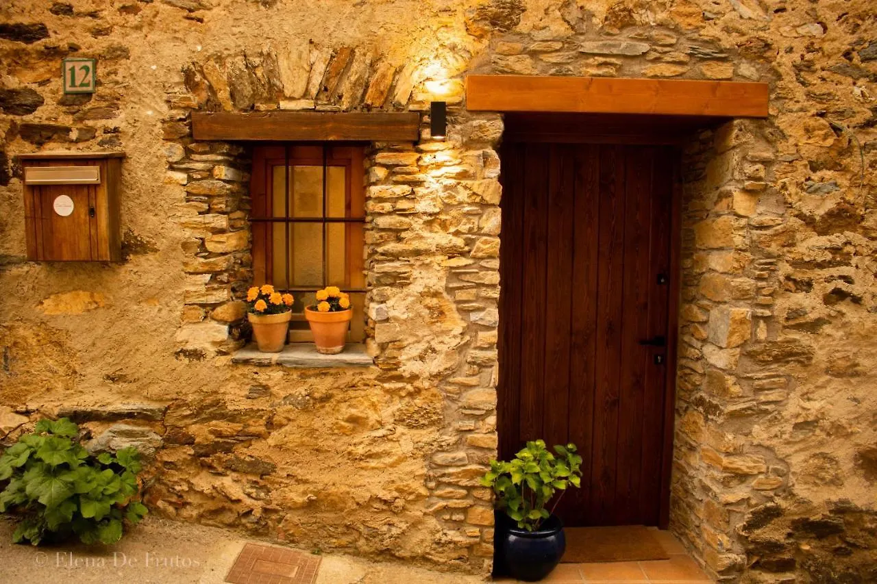 Country house Casa Tapiolas Rectoria Mollo Spain