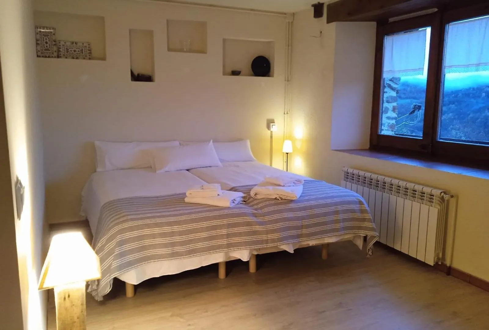 Country house Casa Tapiolas Rectoria Mollo Spain