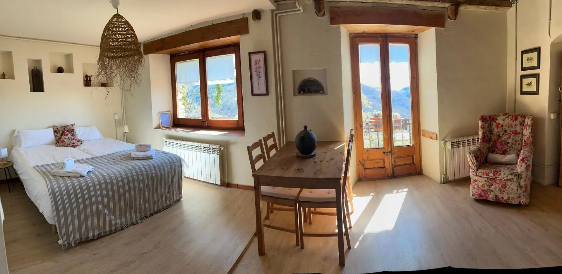 Casa Tapiolas Rectoria Mollo