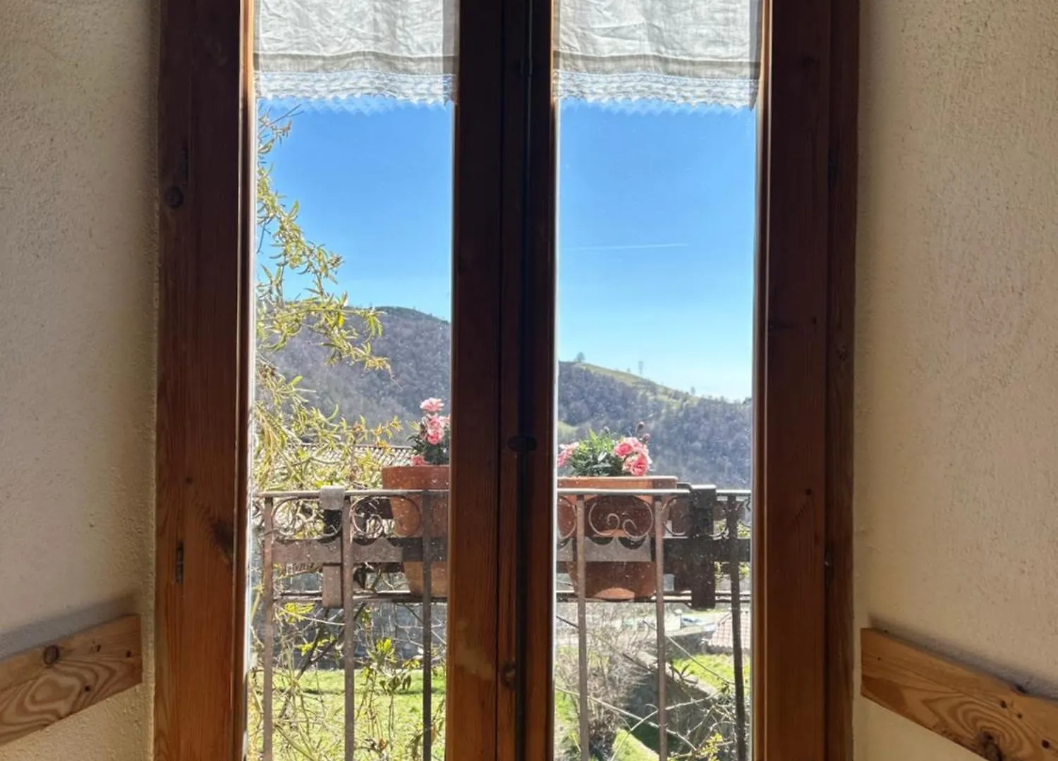 Casa Tapiolas Rectoria Mollo Country house