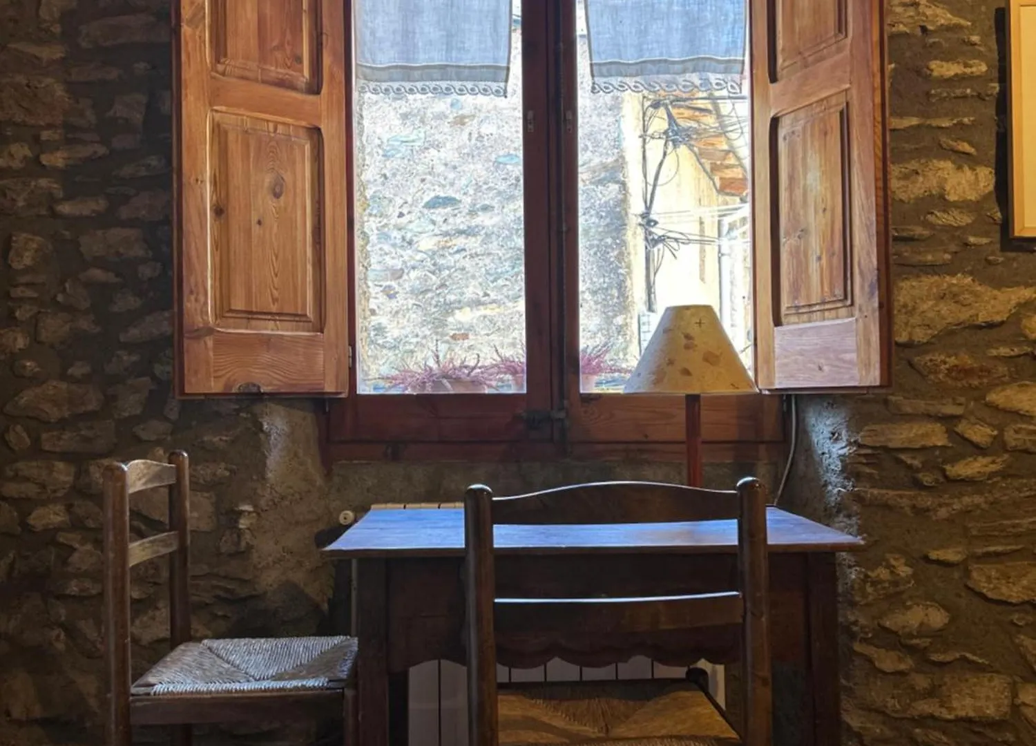 Country house Casa Tapiolas Rectoria Mollo Spain