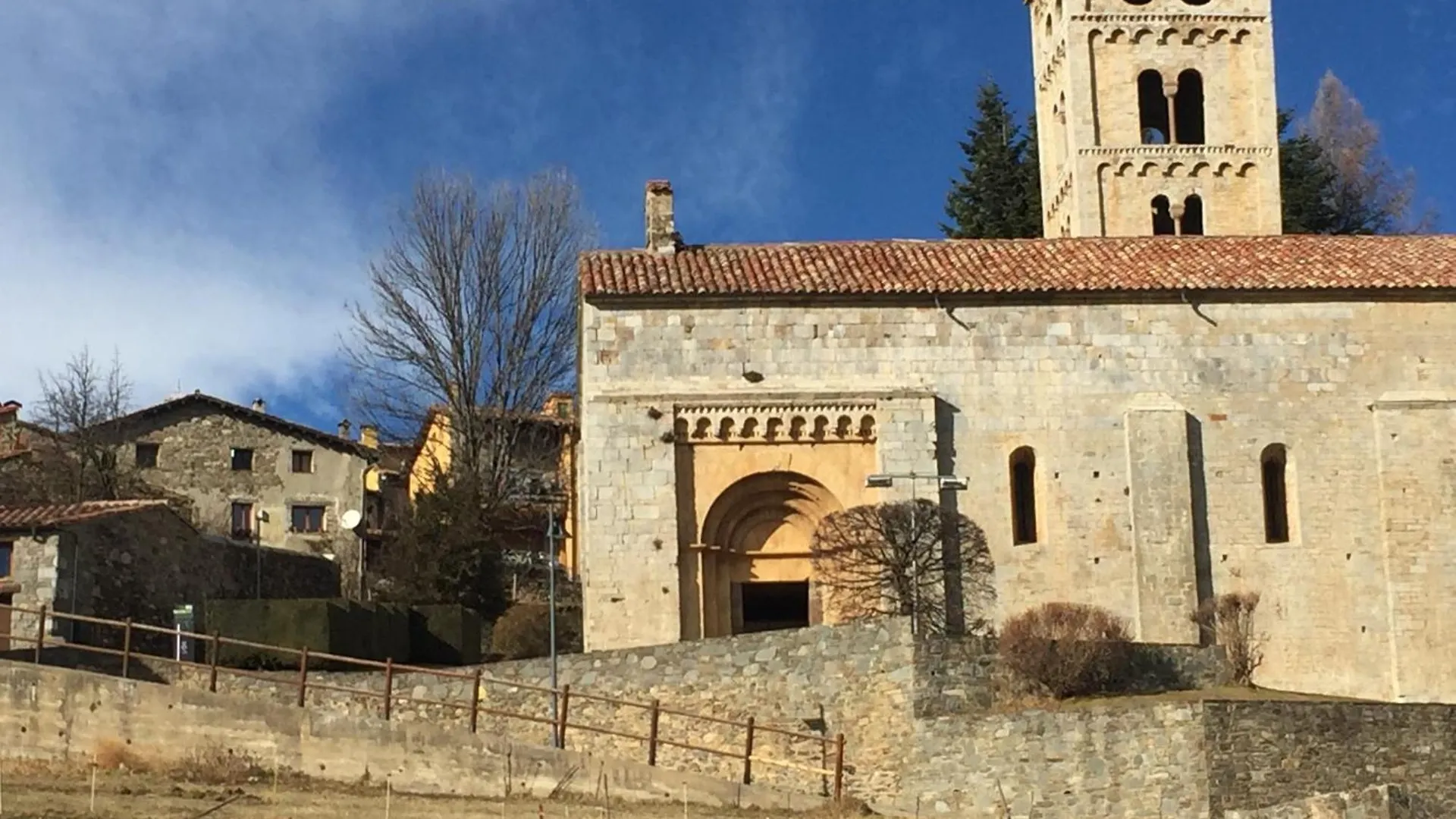 Country house Casa Tapiolas Rectoria Mollo Spain